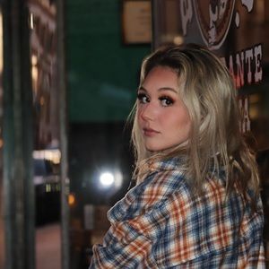 Meet your Posher, Karie